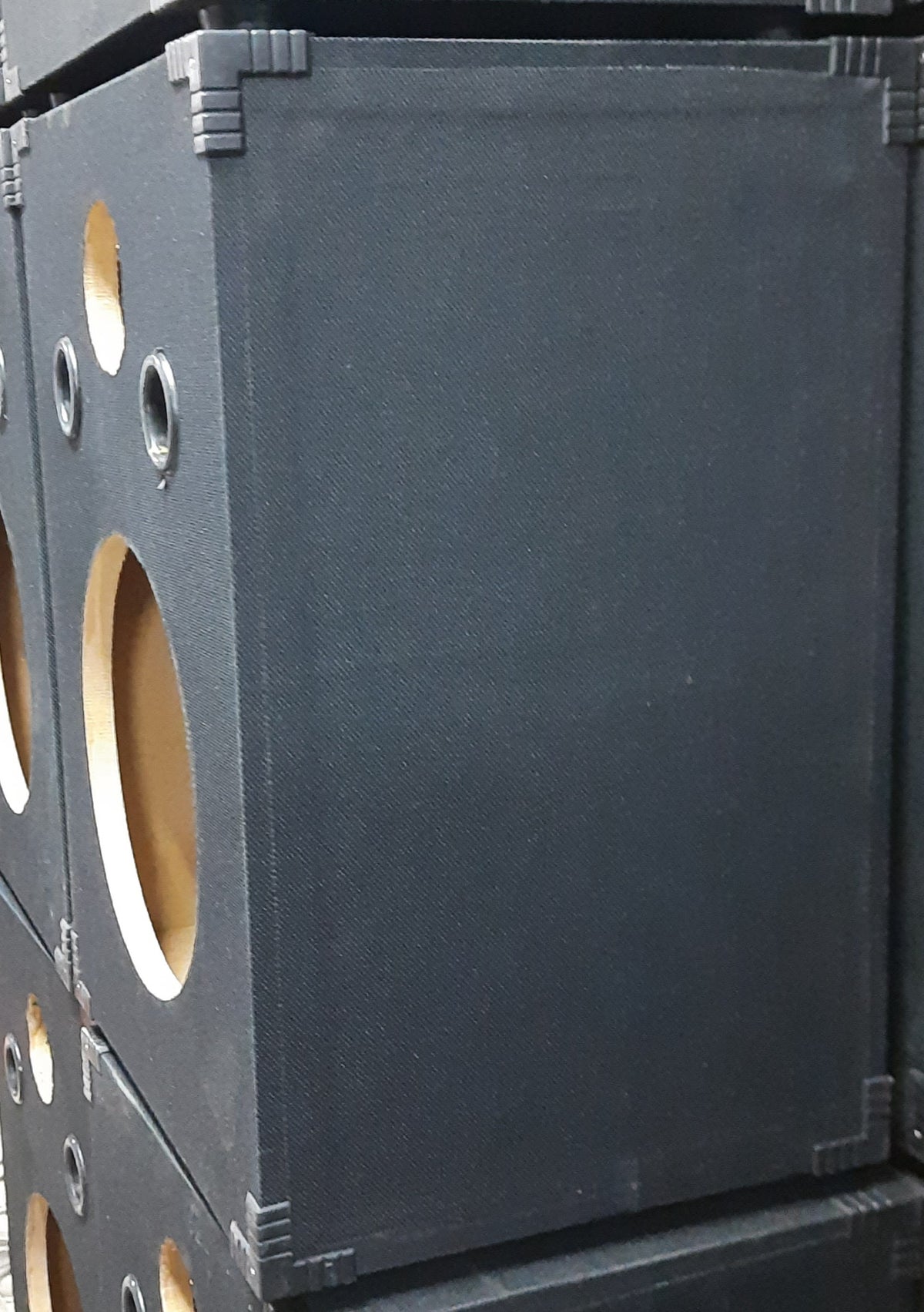 8x3 BOX BIG