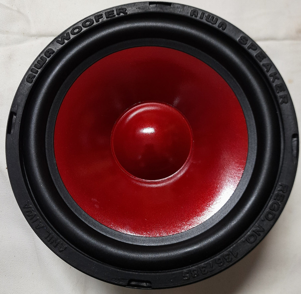 AIWA 840W 8" WOOFER COLOUR (RED)
