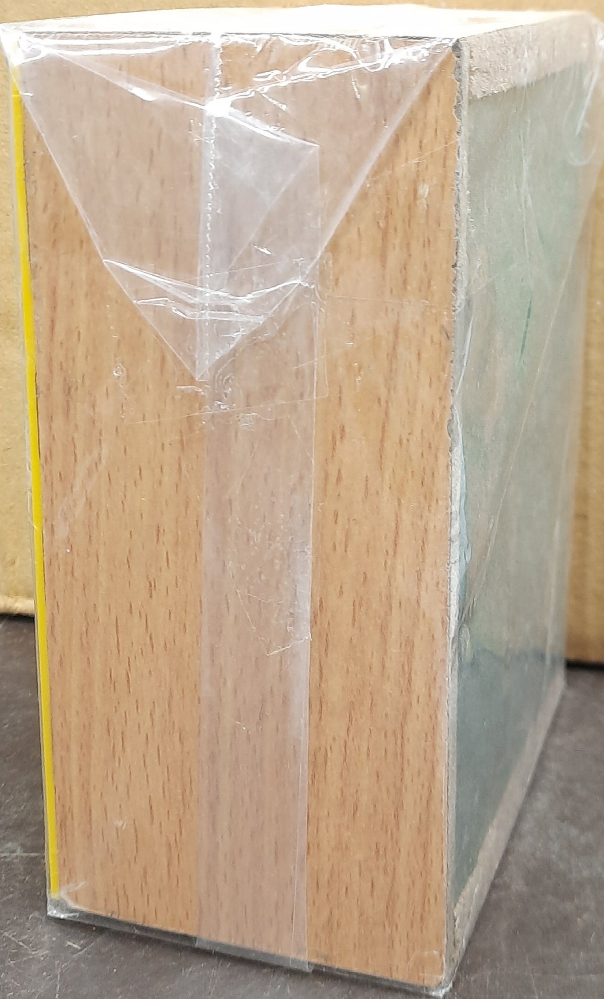 4" GUITAR BOX (ACRYLIC)