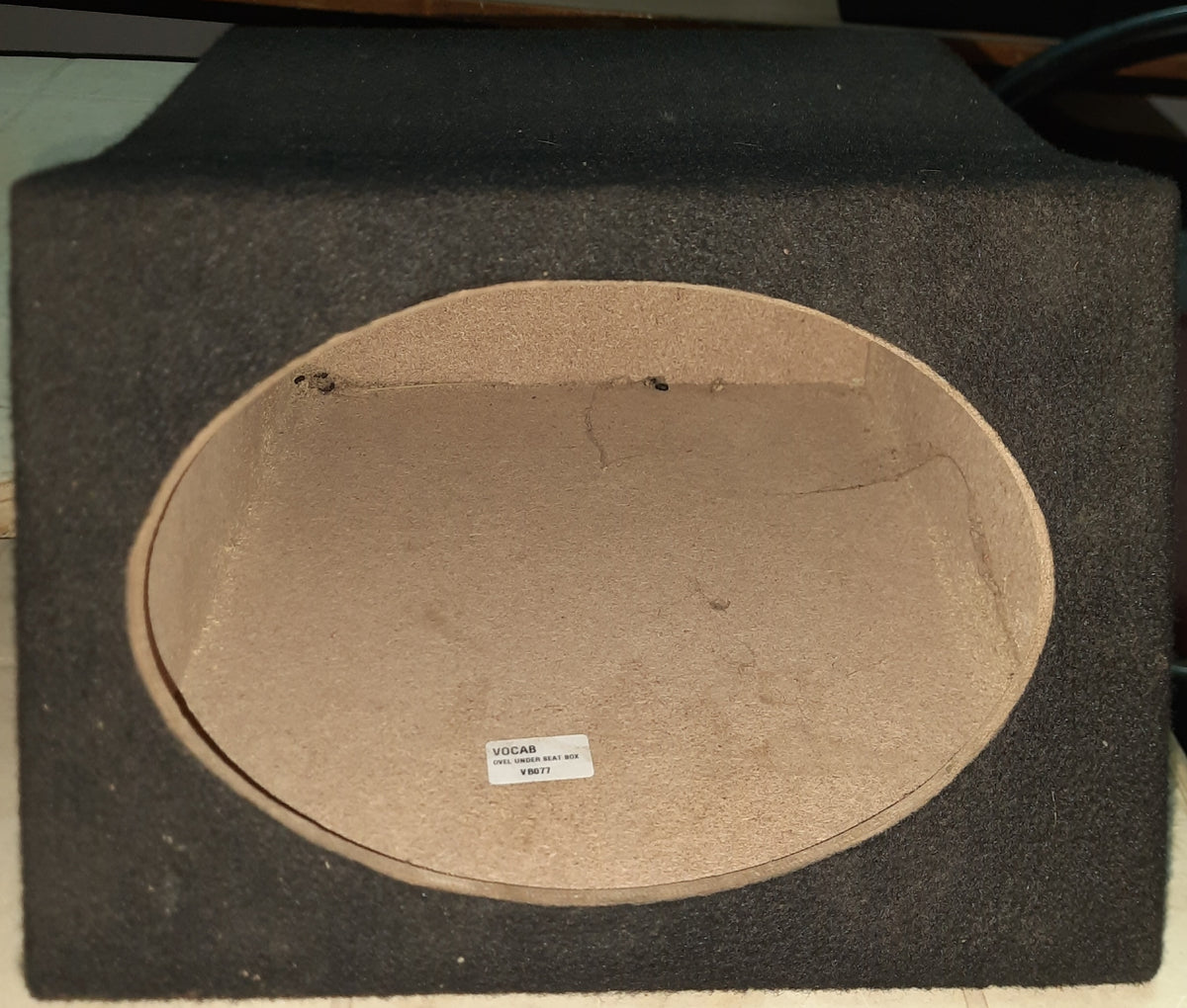 OVAL CROSS BOX (UNDER SEAT)